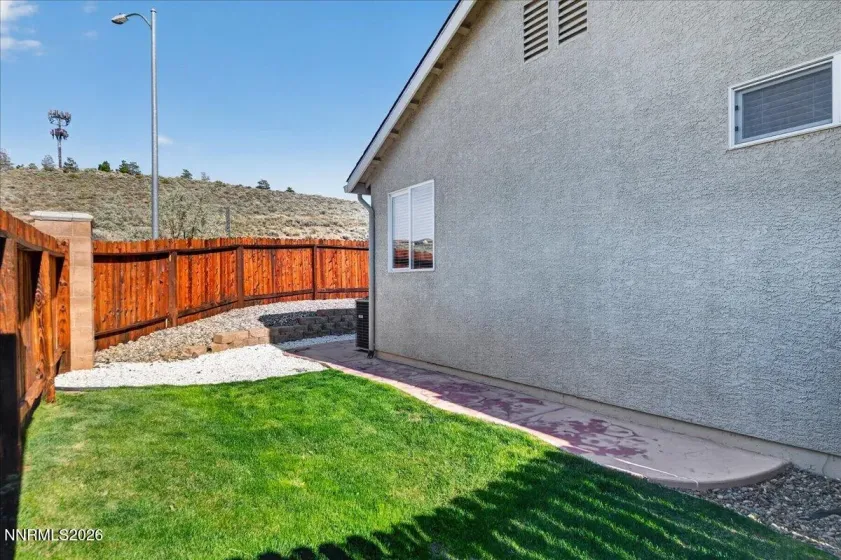 1096 Crown View, Reno, Nevada 89523, 3 Bedrooms Bedrooms, ,2 BathroomsBathrooms,Residential,Residential,Crown View,260004919