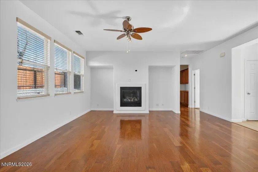 1096 Crown View, Reno, Nevada 89523, 3 Bedrooms Bedrooms, ,2 BathroomsBathrooms,Residential,Residential,Crown View,260004919