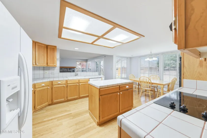 4496 Trenton, Sparks, Nevada 89436, 4 Bedrooms Bedrooms, ,3 BathroomsBathrooms,Residential,Residential,Trenton,260004921