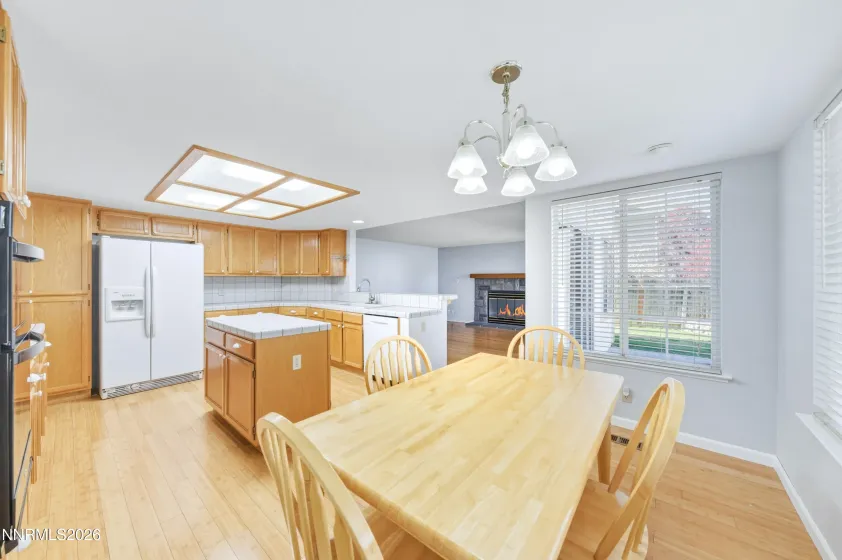 4496 Trenton, Sparks, Nevada 89436, 4 Bedrooms Bedrooms, ,3 BathroomsBathrooms,Residential,Residential,Trenton,260004921