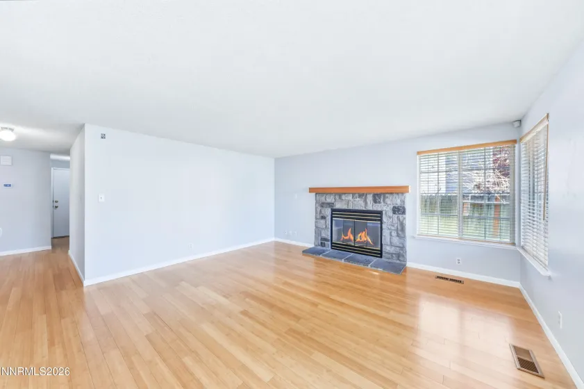 4496 Trenton, Sparks, Nevada 89436, 4 Bedrooms Bedrooms, ,3 BathroomsBathrooms,Residential,Residential,Trenton,260004921