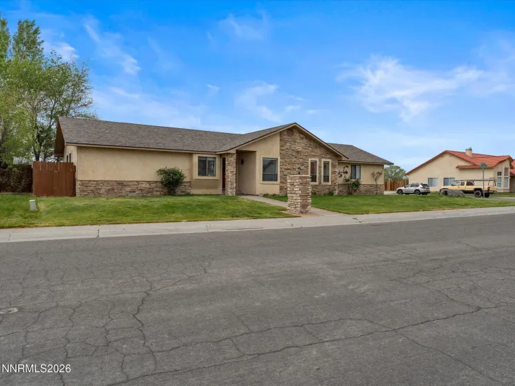 1346 Blue Sage, Fallon, Nevada 89406, 4 Bedrooms Bedrooms, ,3 BathroomsBathrooms,Residential,Residential,Blue Sage,260004926