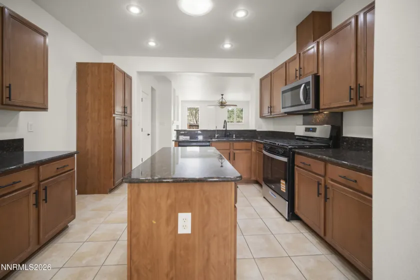 1800 Hickory, Fernley, Nevada 89408, 3 Bedrooms Bedrooms, ,2 BathroomsBathrooms,Residential,Residential,Hickory,260004929