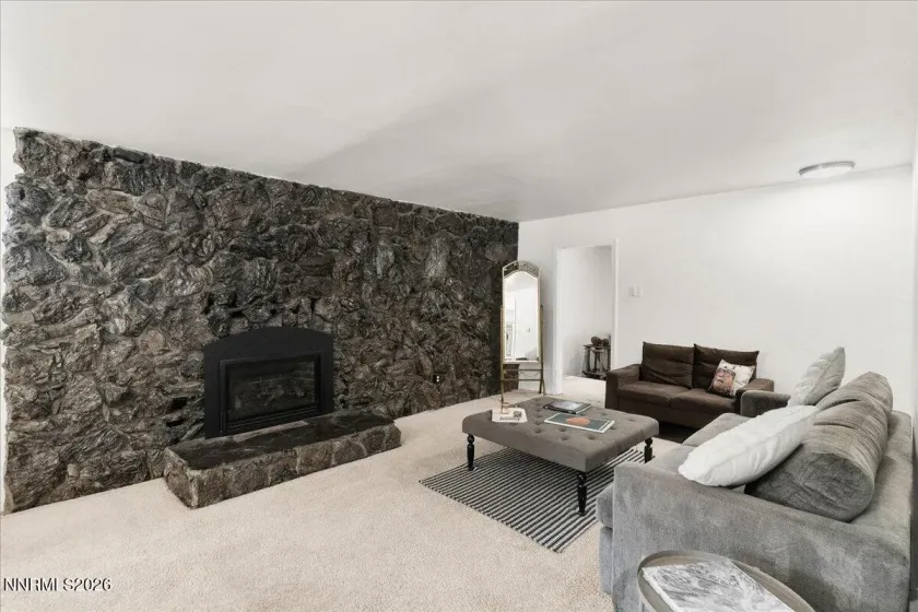 841 Shore, South Lake Tahoe, California 96150, 4 Bedrooms Bedrooms, ,3 BathroomsBathrooms,Residential,Residential,Shore,260004935