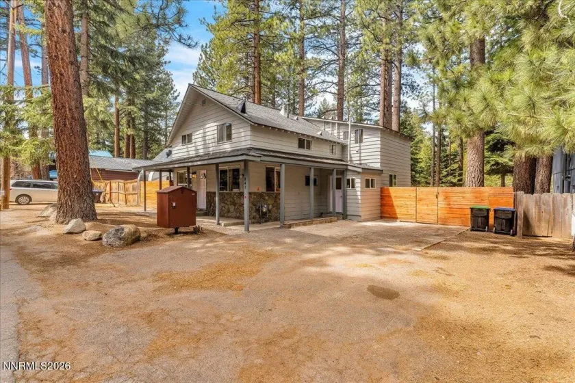 841 Shore, South Lake Tahoe, California 96150, 4 Bedrooms Bedrooms, ,3 BathroomsBathrooms,Residential,Residential,Shore,260004935