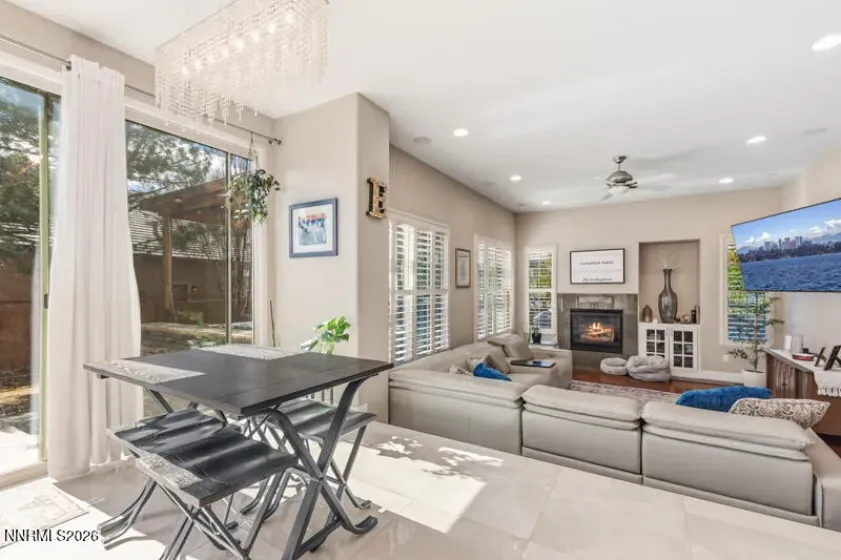 6501 Lonnie, Sparks, Nevada 89436, 4 Bedrooms Bedrooms, ,5 BathroomsBathrooms,Residential,Residential,Lonnie,260004938