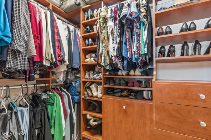 6501 Lonnie, Sparks, Nevada 89436, 4 Bedrooms Bedrooms, ,5 BathroomsBathrooms,Residential,Residential,Lonnie,260004938