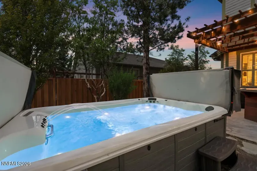 6501 Lonnie, Sparks, Nevada 89436, 4 Bedrooms Bedrooms, ,5 BathroomsBathrooms,Residential,Residential,Lonnie,260004938