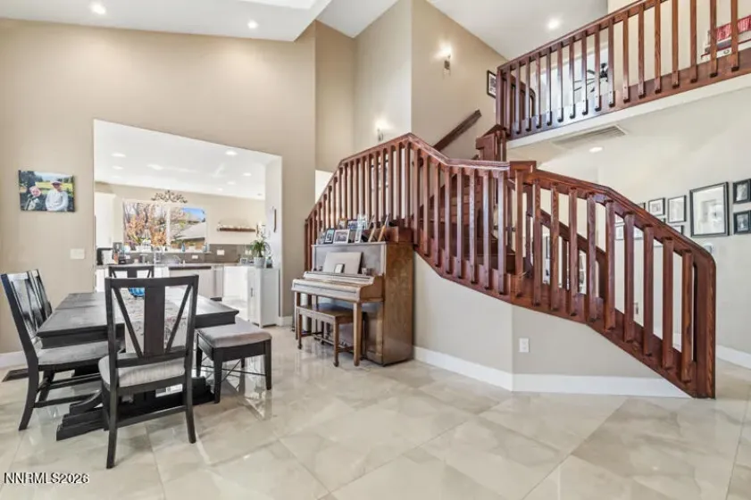 6501 Lonnie, Sparks, Nevada 89436, 4 Bedrooms Bedrooms, ,5 BathroomsBathrooms,Residential,Residential,Lonnie,260004938