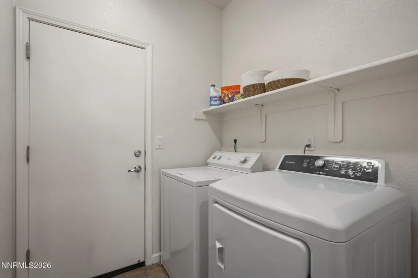 6741 Peppergrass, Sparks, Nevada 89436, 3 Bedrooms Bedrooms, ,2 BathroomsBathrooms,Residential,Residential,Peppergrass,260004937