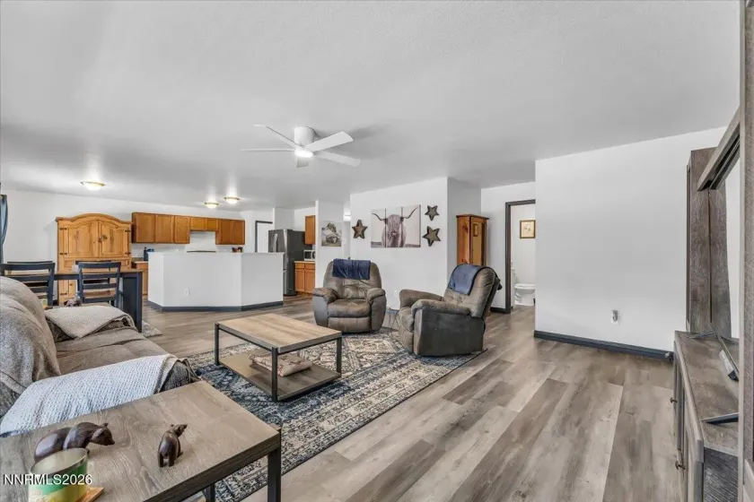 7770 Welsh, Reno, Nevada 89506, 4 Bedrooms Bedrooms, ,3 BathroomsBathrooms,Residential,Residential,Welsh,260004940