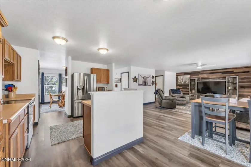 7770 Welsh, Reno, Nevada 89506, 4 Bedrooms Bedrooms, ,3 BathroomsBathrooms,Residential,Residential,Welsh,260004940