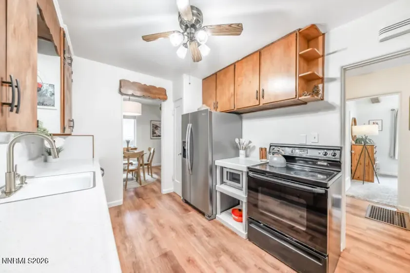 699 Saint Lawrence, Reno, Nevada 89509, 3 Bedrooms Bedrooms, ,2 BathroomsBathrooms,Residential,Residential,Saint Lawrence,260004946