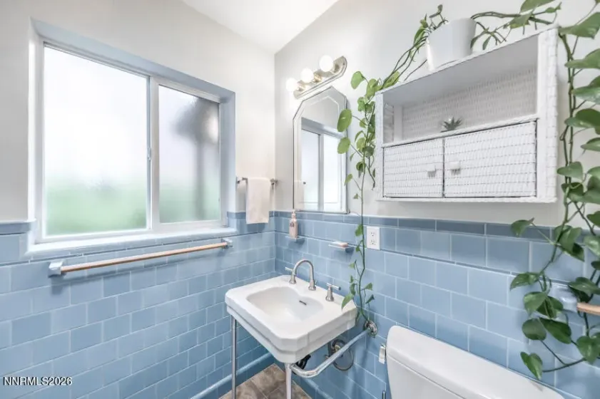 699 Saint Lawrence, Reno, Nevada 89509, 3 Bedrooms Bedrooms, ,2 BathroomsBathrooms,Residential,Residential,Saint Lawrence,260004946