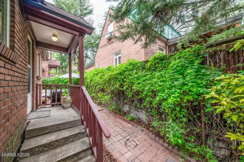 699 Saint Lawrence, Reno, Nevada 89509, 3 Bedrooms Bedrooms, ,2 BathroomsBathrooms,Residential,Residential,Saint Lawrence,260004946