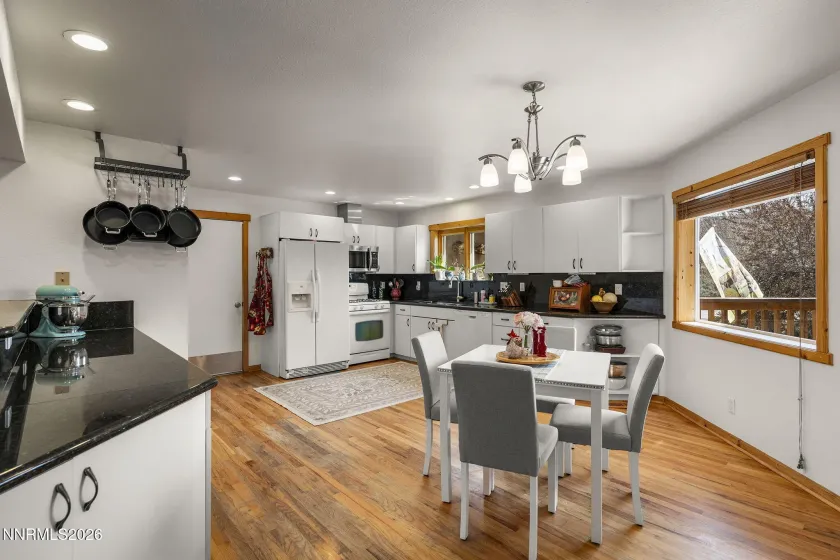 5180 Edmonds, Carson City, Nevada 89701, 3 Bedrooms Bedrooms, ,3 BathroomsBathrooms,Residential,Residential,Edmonds,260004950