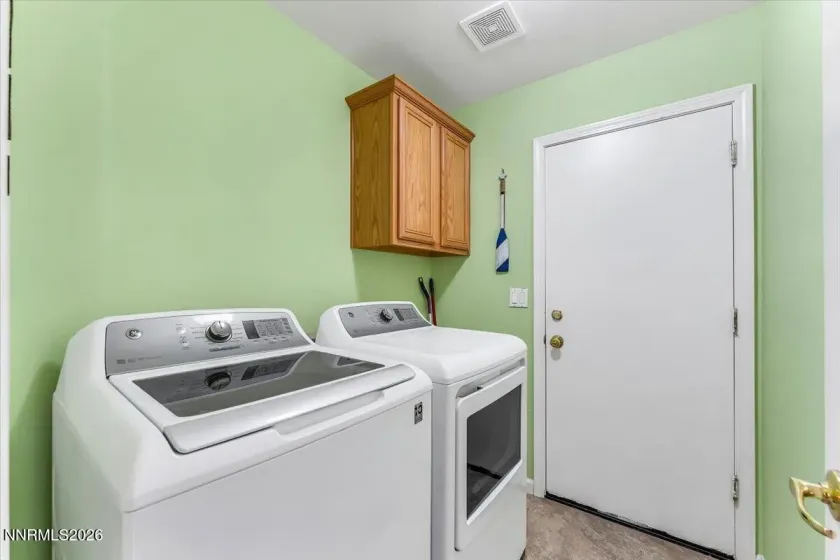 6996 Poco Bueno, Sparks, Nevada 89436, 4 Bedrooms Bedrooms, ,3 BathroomsBathrooms,Residential,Residential,Poco Bueno,260004959