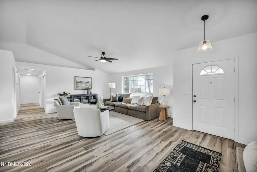 1286 Currycomb, Minden, Nevada 89423, 4 Bedrooms Bedrooms, ,3 BathroomsBathrooms,Residential,Residential,Currycomb,260004963