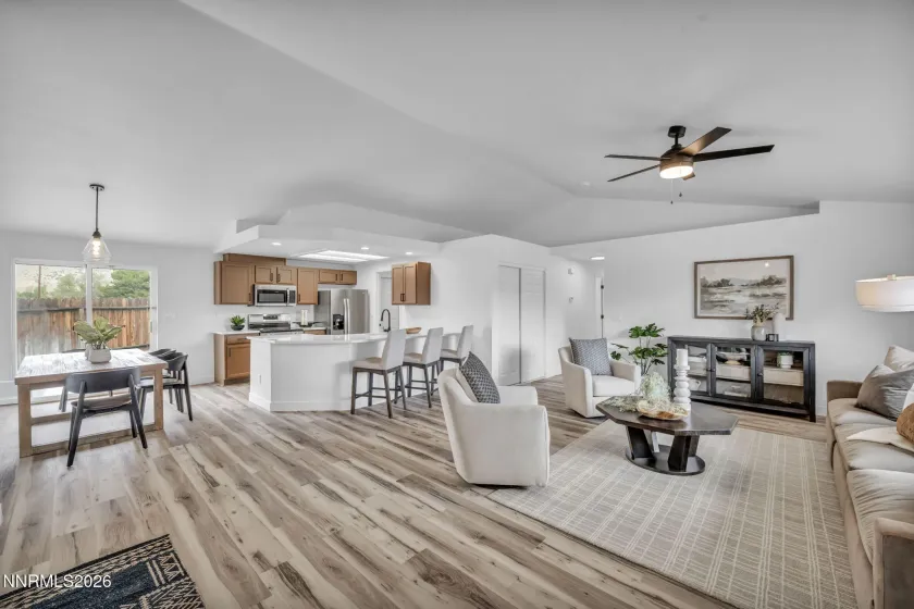 1286 Currycomb, Minden, Nevada 89423, 4 Bedrooms Bedrooms, ,3 BathroomsBathrooms,Residential,Residential,Currycomb,260004963