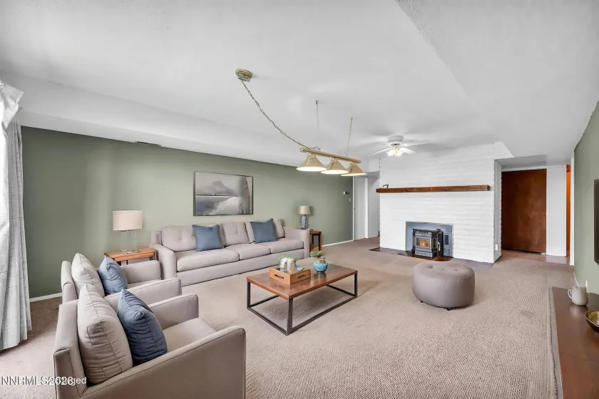 1970 Geiger Grade, Reno, Nevada 89521, 5 Bedrooms Bedrooms, ,4 BathroomsBathrooms,Residential,Residential,Geiger Grade,260004930