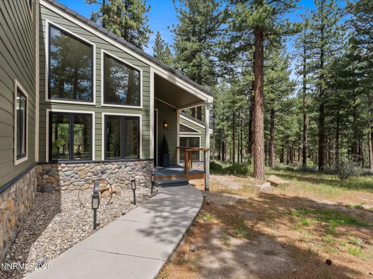 1005 Joy Lake, Reno, Nevada 89511, 3 Bedrooms Bedrooms, ,3 BathroomsBathrooms,Residential,Residential,Joy Lake,260004942