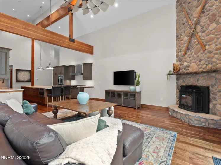 1005 Joy Lake, Reno, Nevada 89511, 3 Bedrooms Bedrooms, ,3 BathroomsBathrooms,Residential,Residential,Joy Lake,260004942