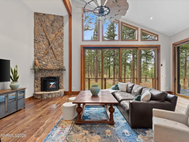 1005 Joy Lake, Reno, Nevada 89511, 3 Bedrooms Bedrooms, ,3 BathroomsBathrooms,Residential,Residential,Joy Lake,260004942