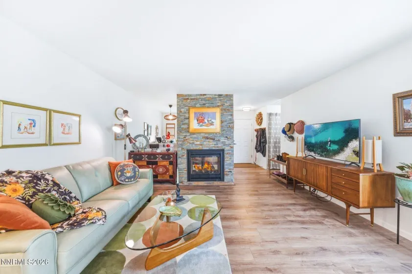 1903 Tuolumne, Reno, Nevada 89523, 2 Bedrooms Bedrooms, ,2 BathroomsBathrooms,Residential,Residential,Tuolumne,260004944