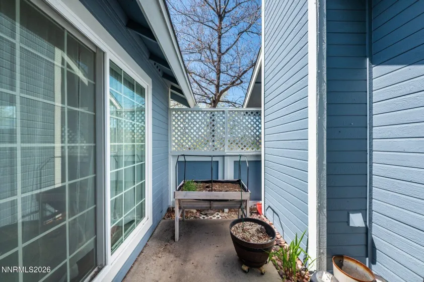 1903 Tuolumne, Reno, Nevada 89523, 2 Bedrooms Bedrooms, ,2 BathroomsBathrooms,Residential,Residential,Tuolumne,260004944