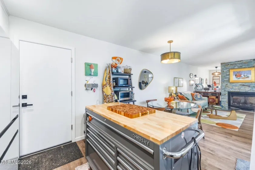 1903 Tuolumne, Reno, Nevada 89523, 2 Bedrooms Bedrooms, ,2 BathroomsBathrooms,Residential,Residential,Tuolumne,260004944