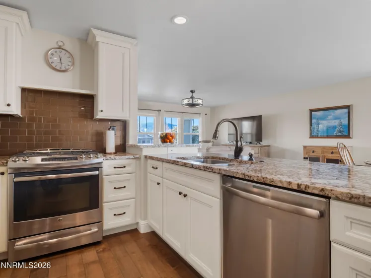 1299 White Ash, Gardnerville, Nevada 89410, 3 Bedrooms Bedrooms, ,2 BathroomsBathrooms,Residential,Residential,White Ash,260004945