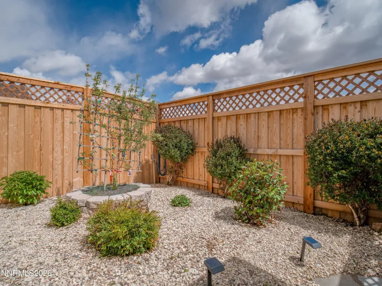 1299 White Ash, Gardnerville, Nevada 89410, 3 Bedrooms Bedrooms, ,2 BathroomsBathrooms,Residential,Residential,White Ash,260004945