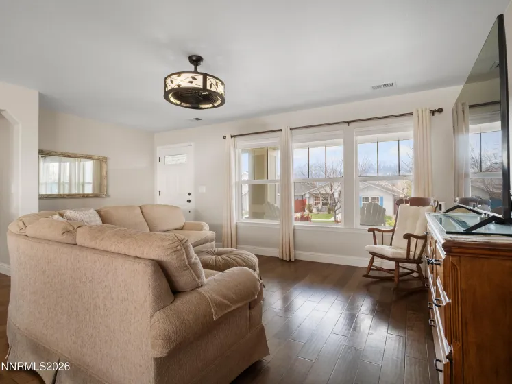 1299 White Ash, Gardnerville, Nevada 89410, 3 Bedrooms Bedrooms, ,2 BathroomsBathrooms,Residential,Residential,White Ash,260004945