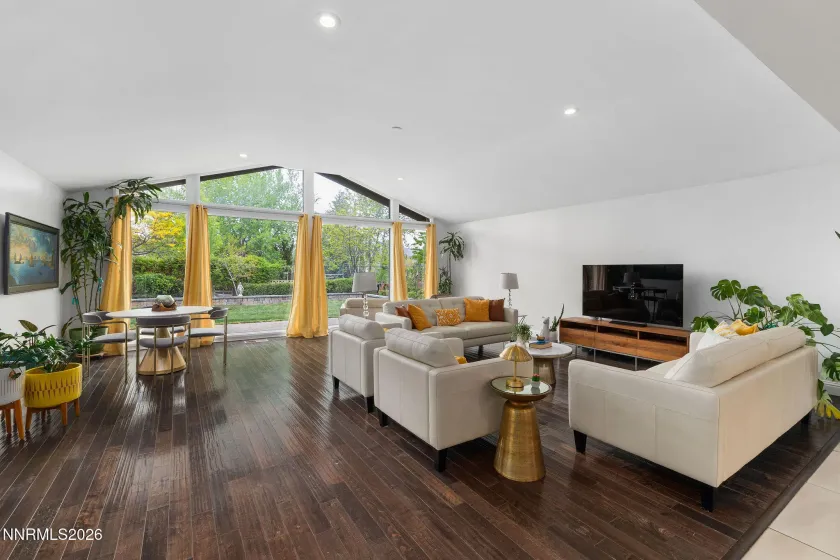 2785 Skyline, Reno, Nevada 89509, 4 Bedrooms Bedrooms, ,3 BathroomsBathrooms,Residential,Residential,Skyline,260004949