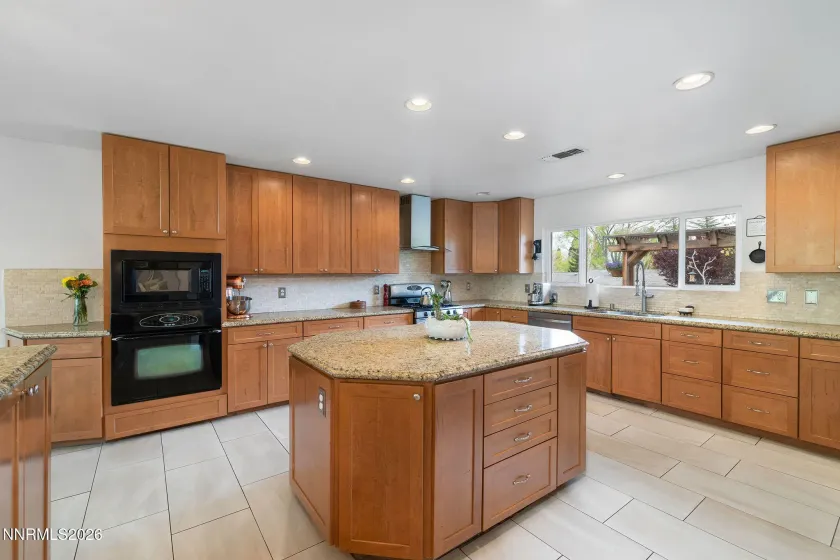 2785 Skyline, Reno, Nevada 89509, 4 Bedrooms Bedrooms, ,3 BathroomsBathrooms,Residential,Residential,Skyline,260004949