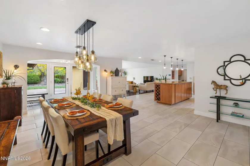 2785 Skyline, Reno, Nevada 89509, 4 Bedrooms Bedrooms, ,3 BathroomsBathrooms,Residential,Residential,Skyline,260004949