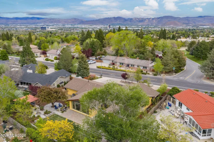 2785 Skyline, Reno, Nevada 89509, 4 Bedrooms Bedrooms, ,3 BathroomsBathrooms,Residential,Residential,Skyline,260004949