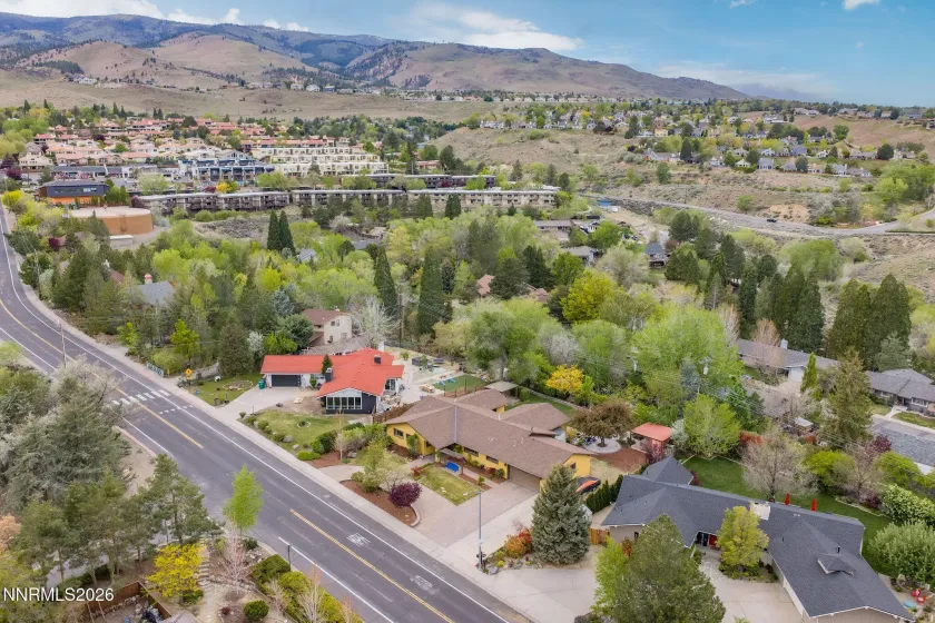 2785 Skyline, Reno, Nevada 89509, 4 Bedrooms Bedrooms, ,3 BathroomsBathrooms,Residential,Residential,Skyline,260004949