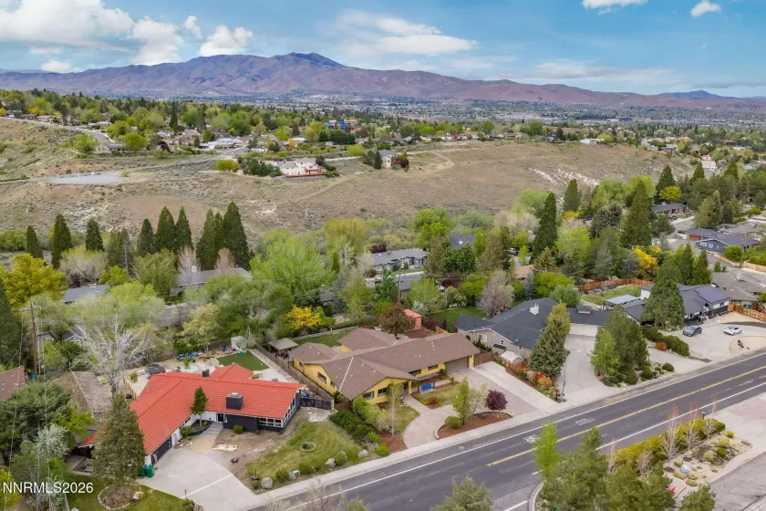 2785 Skyline, Reno, Nevada 89509, 4 Bedrooms Bedrooms, ,3 BathroomsBathrooms,Residential,Residential,Skyline,260004949