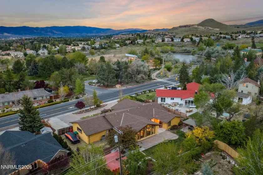 2785 Skyline, Reno, Nevada 89509, 4 Bedrooms Bedrooms, ,3 BathroomsBathrooms,Residential,Residential,Skyline,260004949