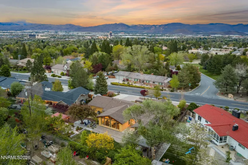 2785 Skyline, Reno, Nevada 89509, 4 Bedrooms Bedrooms, ,3 BathroomsBathrooms,Residential,Residential,Skyline,260004949