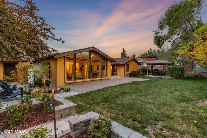 2785 Skyline, Reno, Nevada 89509, 4 Bedrooms Bedrooms, ,3 BathroomsBathrooms,Residential,Residential,Skyline,260004949