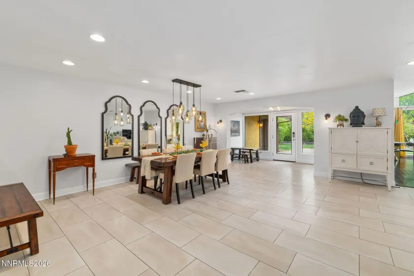 2785 Skyline, Reno, Nevada 89509, 4 Bedrooms Bedrooms, ,3 BathroomsBathrooms,Residential,Residential,Skyline,260004949