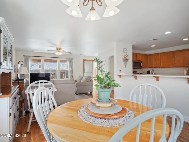 1297 White Ash, Gardnerville, Nevada 89410, 3 Bedrooms Bedrooms, ,2 BathroomsBathrooms,Residential,Residential,White Ash,260004948