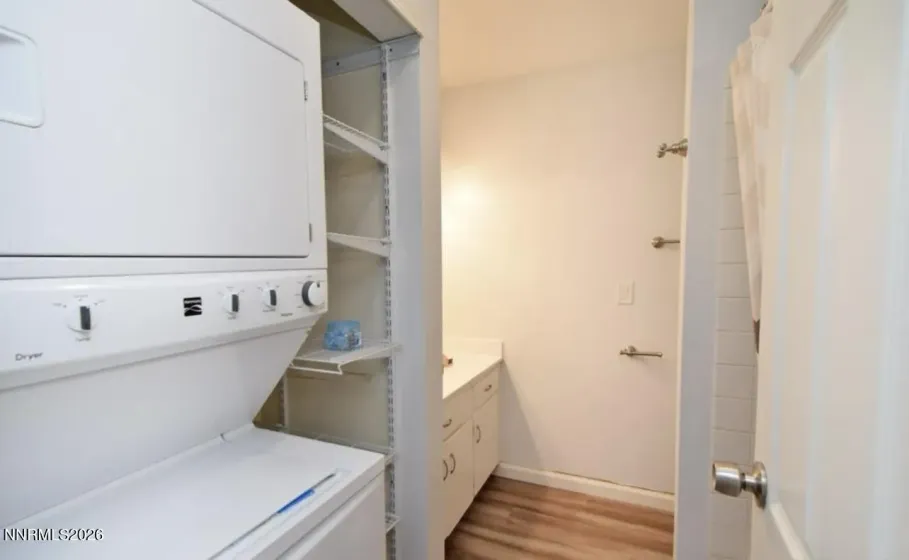 2555 Clear Acre, Reno, Nevada 89512, 2 Bedrooms Bedrooms, ,2 BathroomsBathrooms,Residential,Residential,Clear Acre,260004952