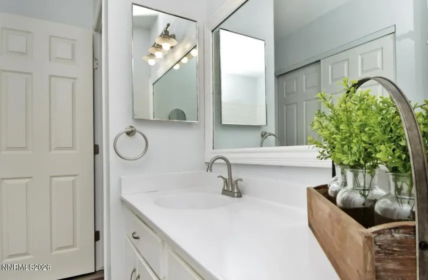 2555 Clear Acre, Reno, Nevada 89512, 2 Bedrooms Bedrooms, ,2 BathroomsBathrooms,Residential,Residential,Clear Acre,260004952