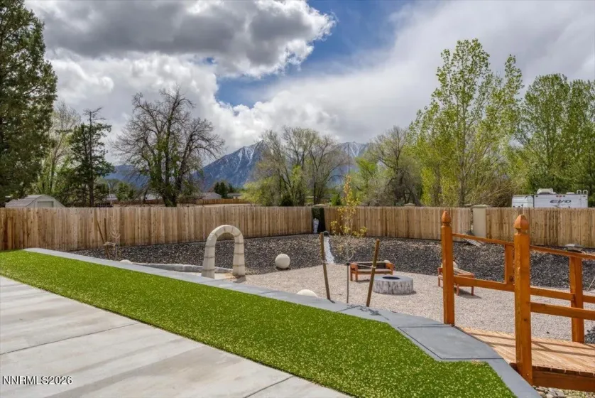 1202 Gilman, Gardnerville, Nevada 89410, 3 Bedrooms Bedrooms, ,2 BathroomsBathrooms,Residential,Residential,Gilman,260004967