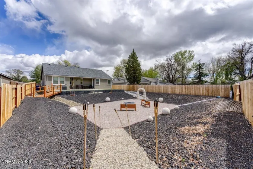 1202 Gilman, Gardnerville, Nevada 89410, 3 Bedrooms Bedrooms, ,2 BathroomsBathrooms,Residential,Residential,Gilman,260004967