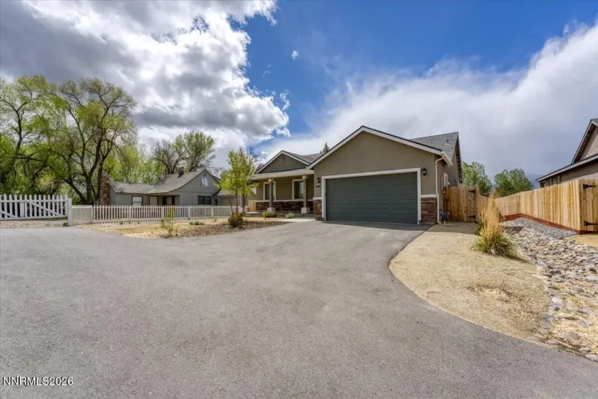 1202 Gilman, Gardnerville, Nevada 89410, 3 Bedrooms Bedrooms, ,2 BathroomsBathrooms,Residential,Residential,Gilman,260004967