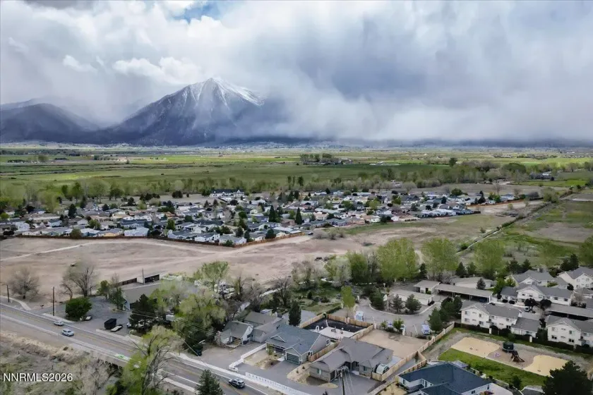 1202 Gilman, Gardnerville, Nevada 89410, 3 Bedrooms Bedrooms, ,2 BathroomsBathrooms,Residential,Residential,Gilman,260004967